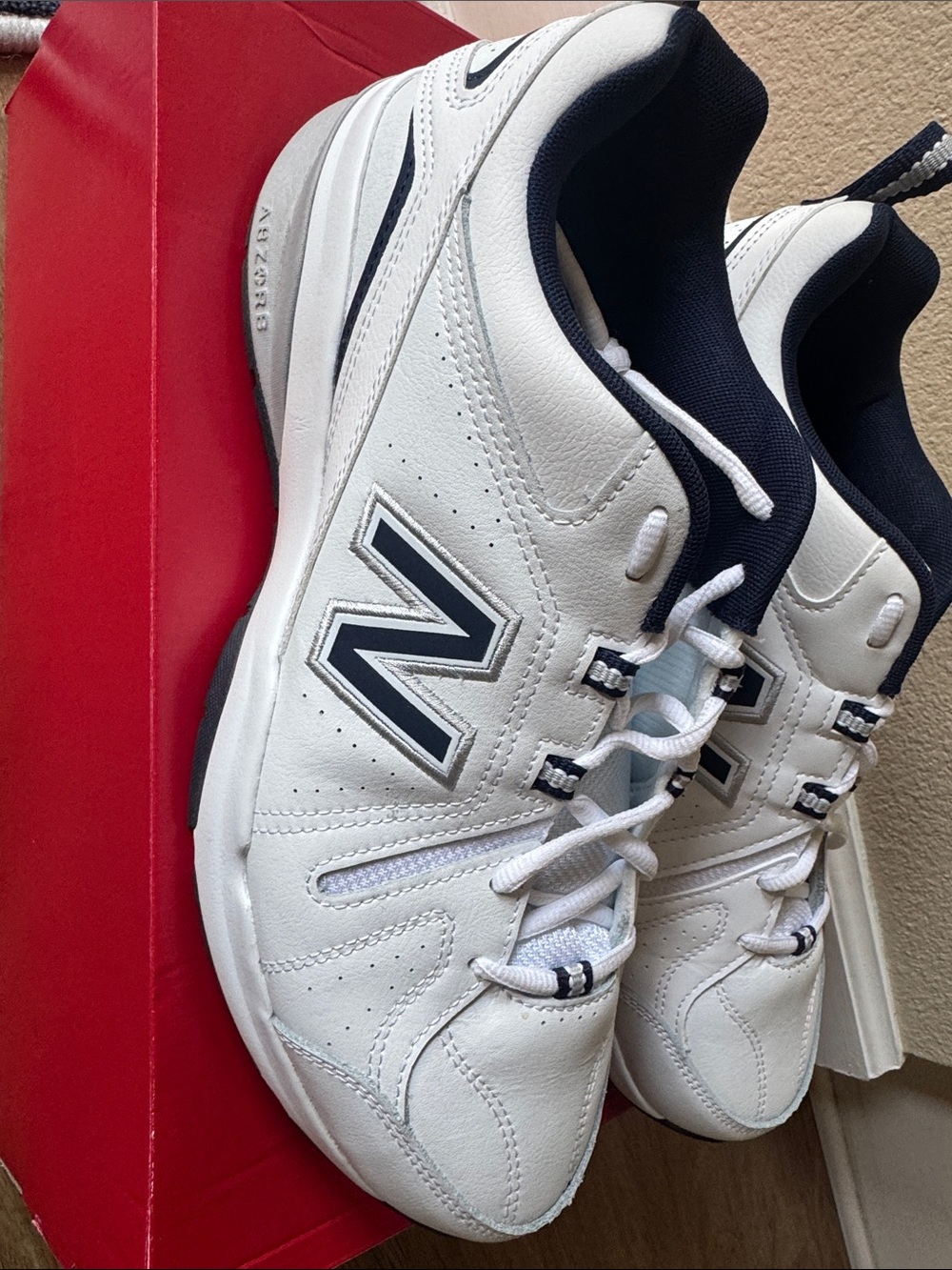New Balance White and Navy Men's Athletic Training 608 Sneakers Size 11 Wide